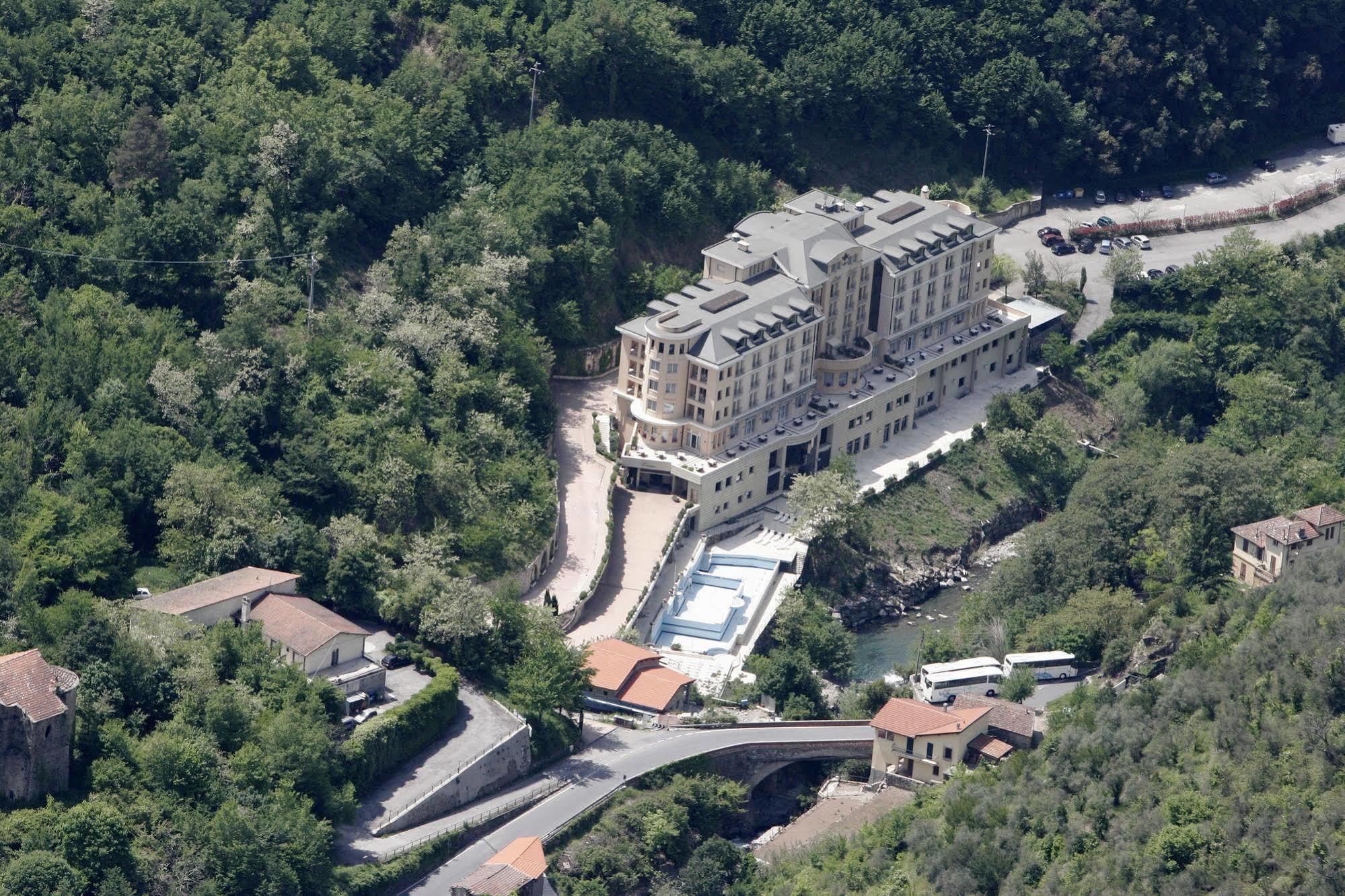 Grand Hotel Antiche Terme Di Pigna Exterior foto